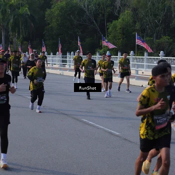 Runner Photo 7127310