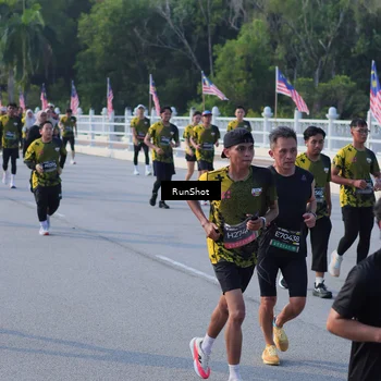 Runner Photo 7127313
