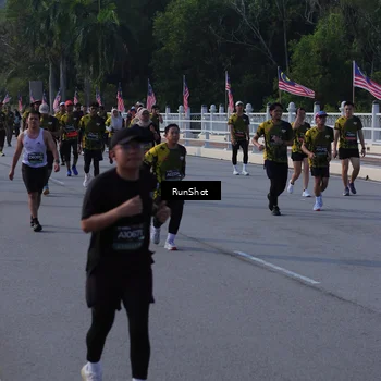 Runner Photo 7127316