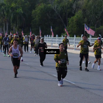 Runner Photo 7127333