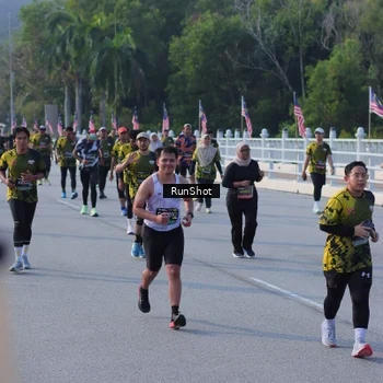 Runner Photo 7127342