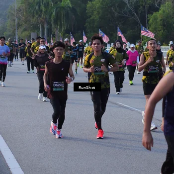 Runner Photo 7127348