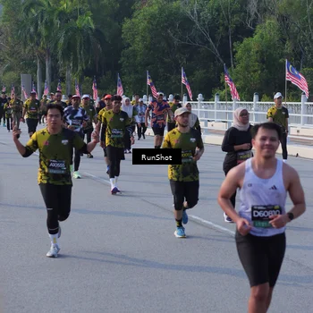 Runner Photo 7127351