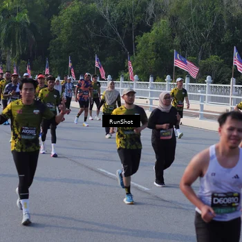 Runner Photo 7127361