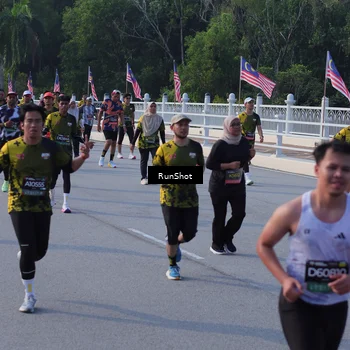 Runner Photo 7127362