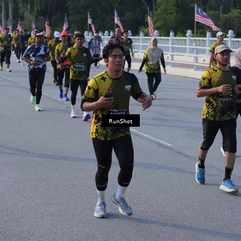 Runner Photo 7127376