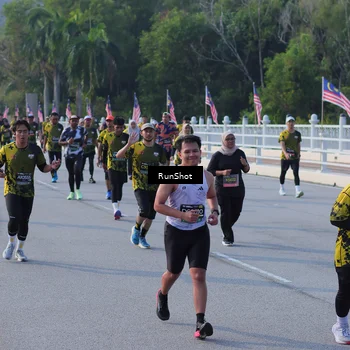 Runner Photo 7127381