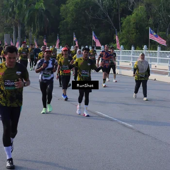 Runner Photo 7127383