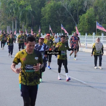 Runner Photo 7127392