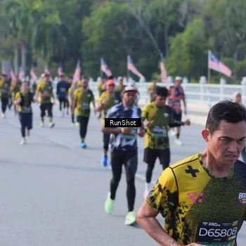 Runner Photo 7127406
