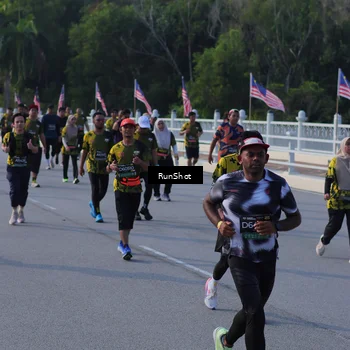 Runner Photo 7127415