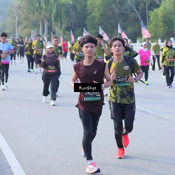 Runner Photo 7127431