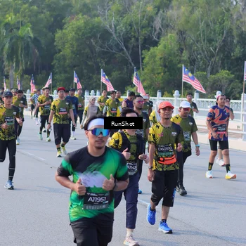 Runner Photo 7127436