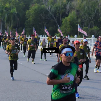 Runner Photo 7127440