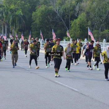 Runner Photo 7127468