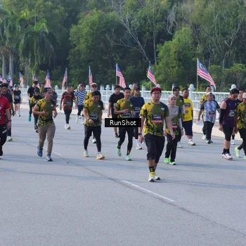 Runner Photo 7127471