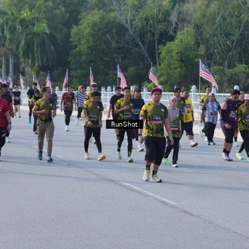 Runner Photo 7127473