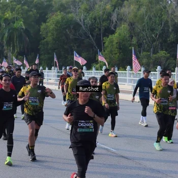 Runner Photo 7127497