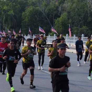 Runner Photo 7127505