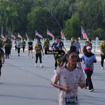 Runner Photo 7127553
