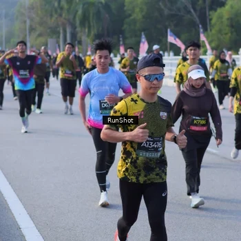 Runner Photo 7127596
