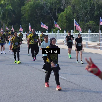 Runner Photo 7127618