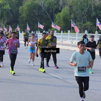 Runner Photo 7127638