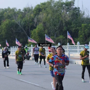 Runner Photo 7127645