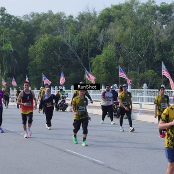 Runner Photo 7127652