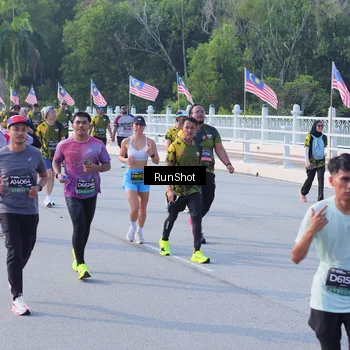 Runner Photo 7127653