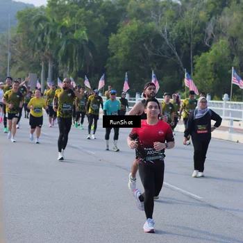 Runner Photo 7127688