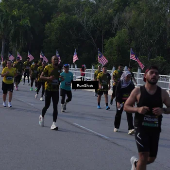 Runner Photo 7127697