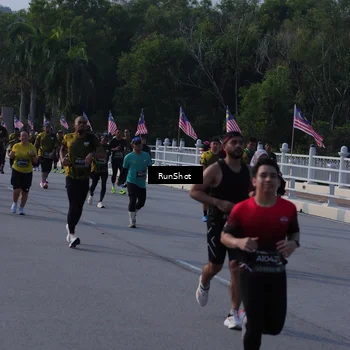 Runner Photo 7127699