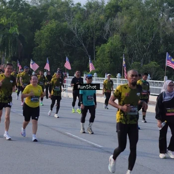 Runner Photo 7127707