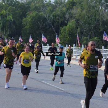 Runner Photo 7127709