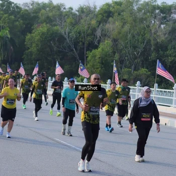 Runner Photo 7127715