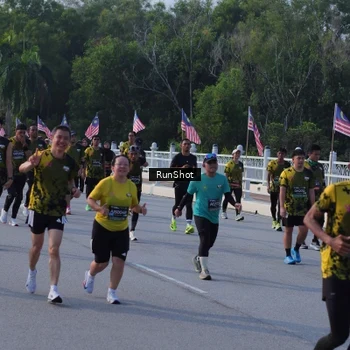 Runner Photo 7127717