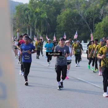Runner Photo 7127747