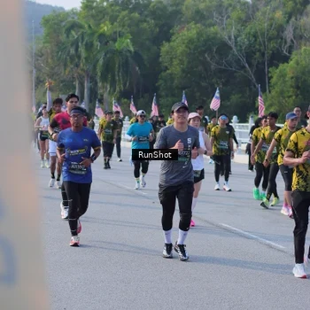 Runner Photo 7127751