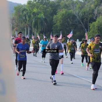Runner Photo 7127753
