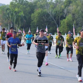 Runner Photo 7127758