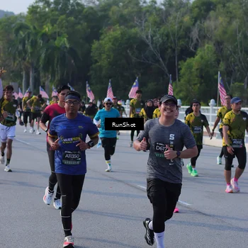 Runner Photo 7127762