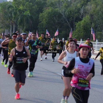 Runner Photo 7127828
