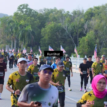 Runner Photo 7127896