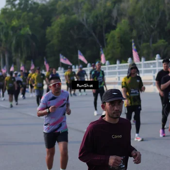 Runner Photo 7127918