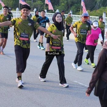 Runner Photo 7127934