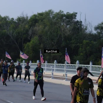 Runner Photo 7127941
