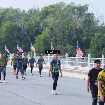 Runner Photo 7127944