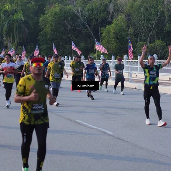 Runner Photo 7127946