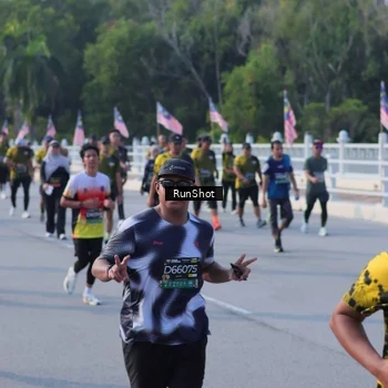 Runner Photo 7127955
